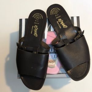 💥4 for $25 Romano Leather slip on
